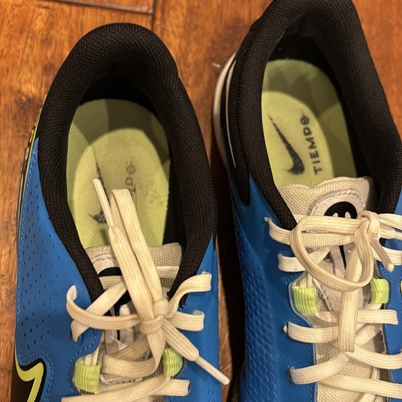 Nike Tiempo React Legend 9 Club IC Indoor Soccer  Mens Size 9 Shoes - Picture 3 of 9